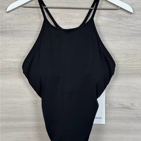 Lululemon Lightweight High-Neck Yoga Tank